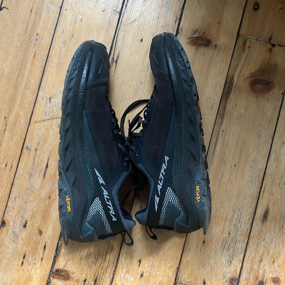 Altra Olympus 4 11.5